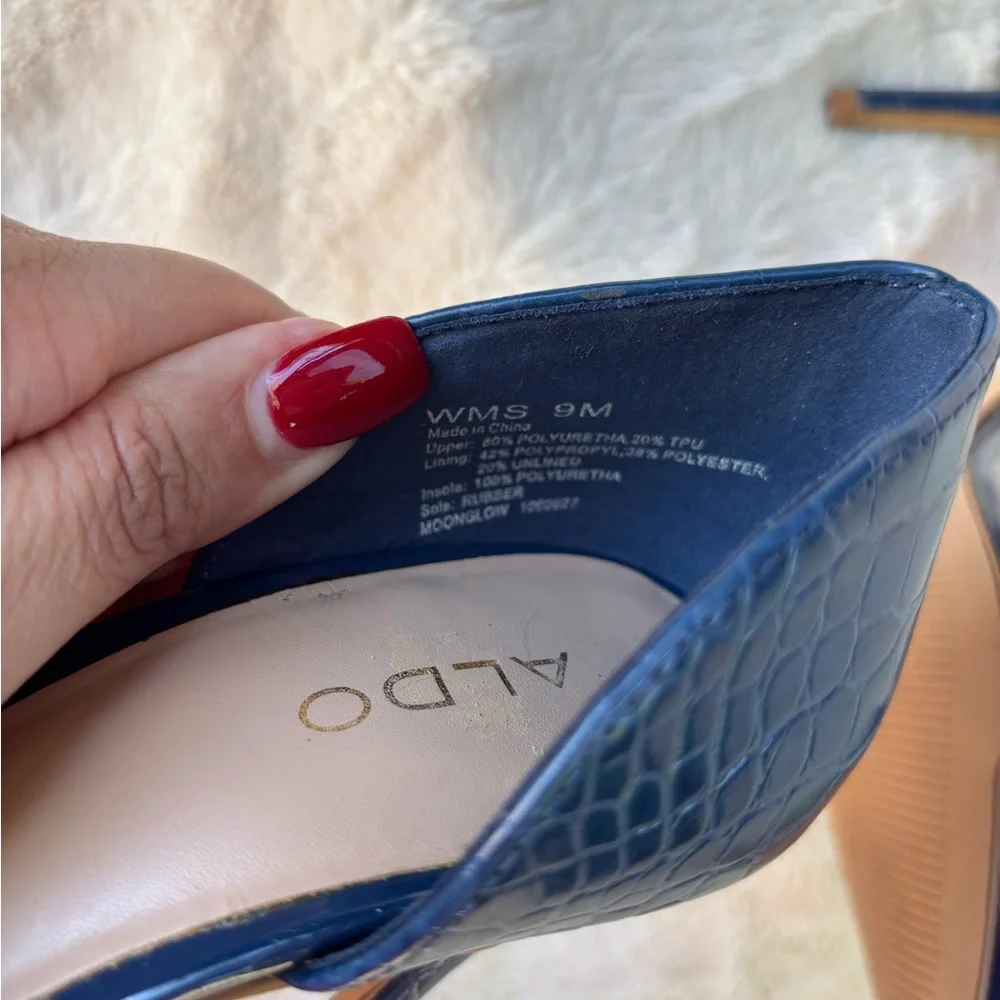 Aldo Navy Pointed D'Orsay Pumps with Clear Insets size 9